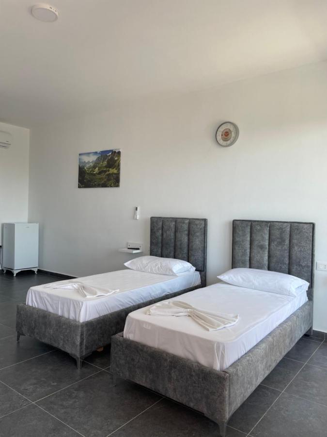 Essos Villas เดอร์มี ภายนอก รูปภาพ