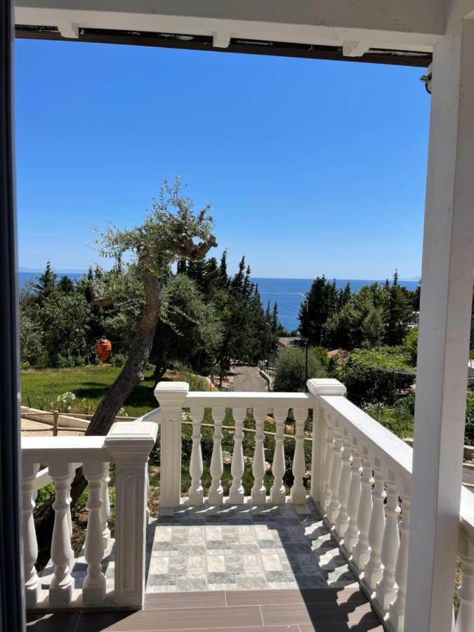 Essos Villas เดอร์มี ภายนอก รูปภาพ