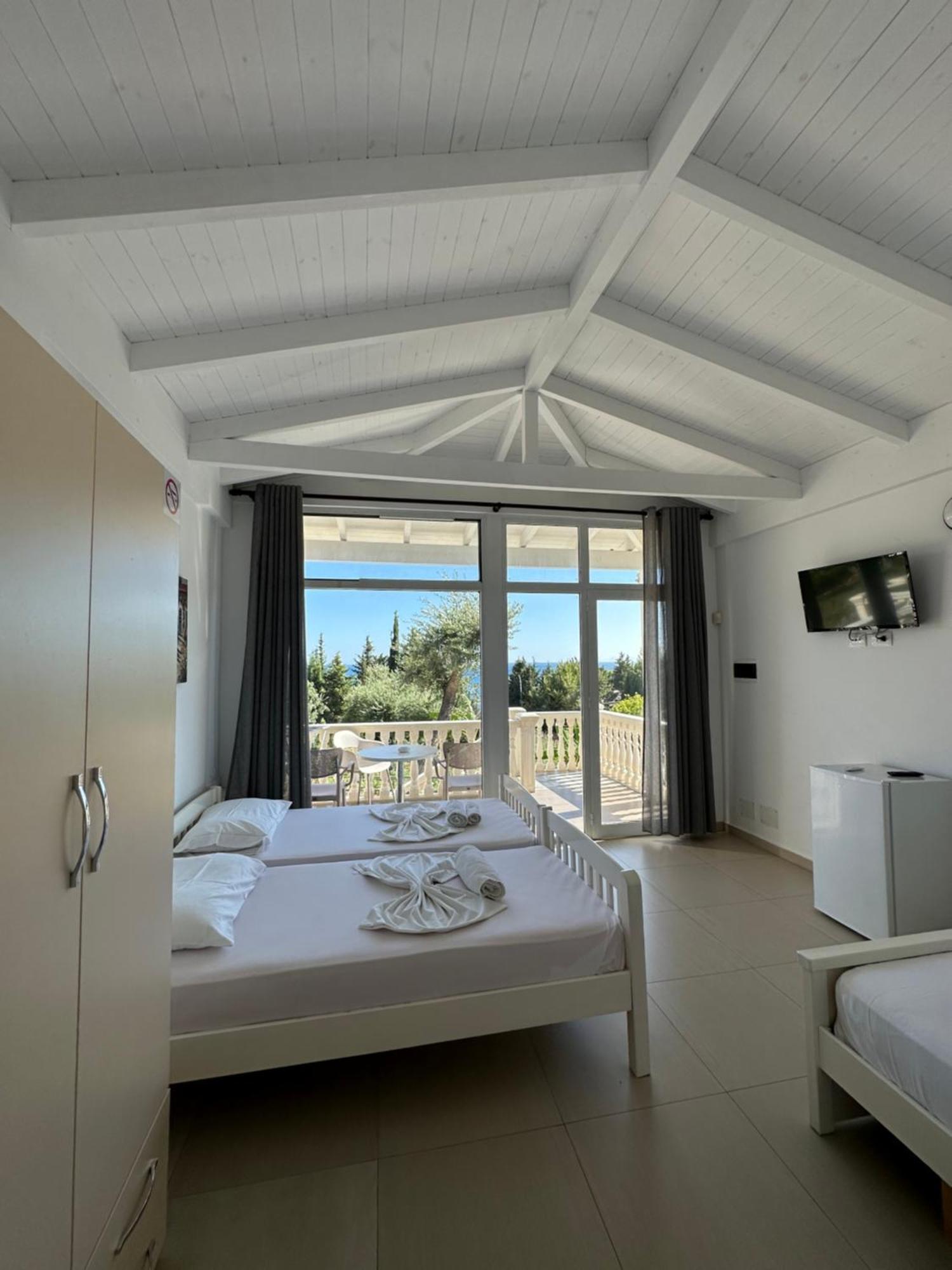 Essos Villas เดอร์มี ภายนอก รูปภาพ