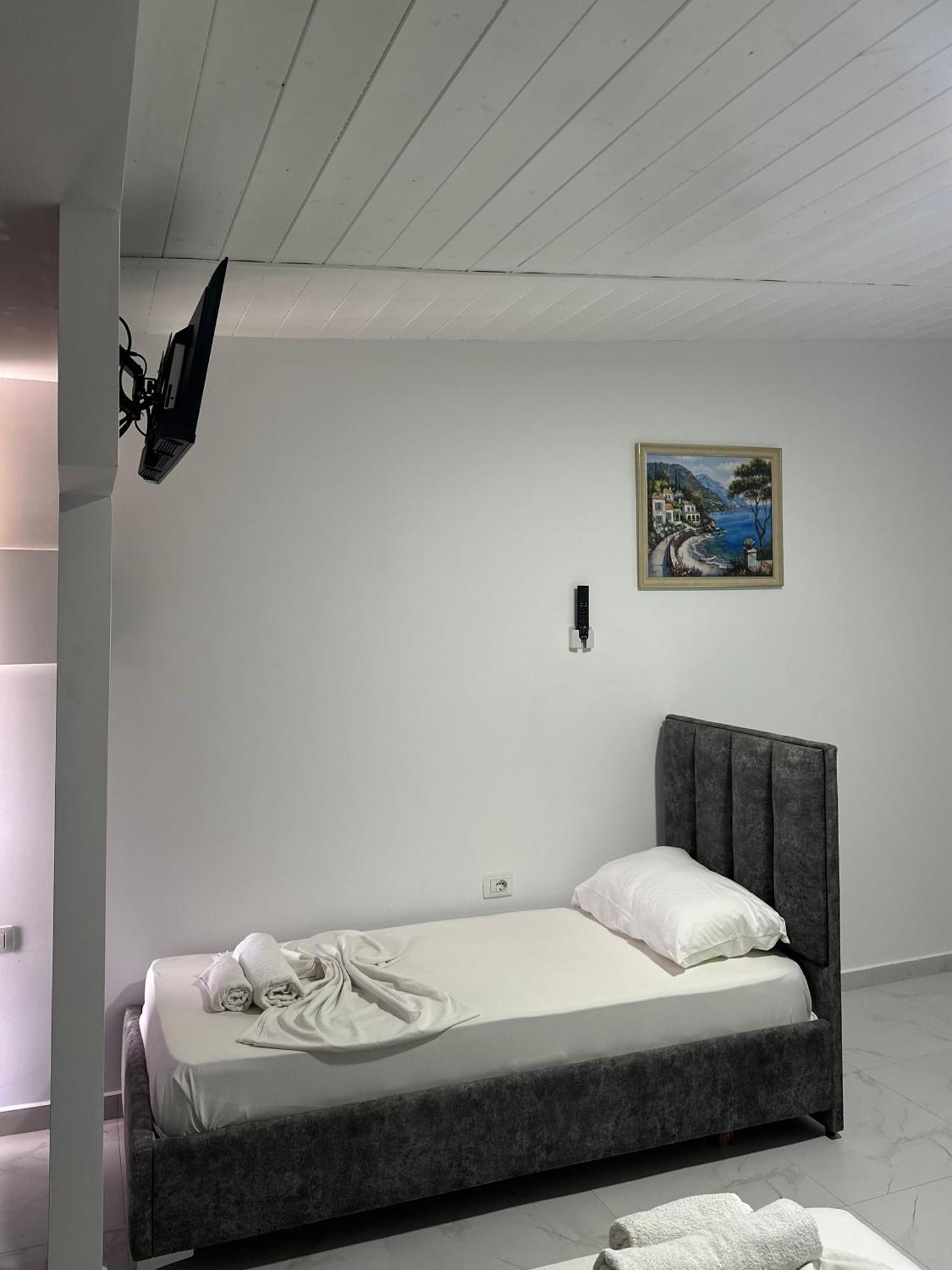 Essos Villas เดอร์มี ภายนอก รูปภาพ