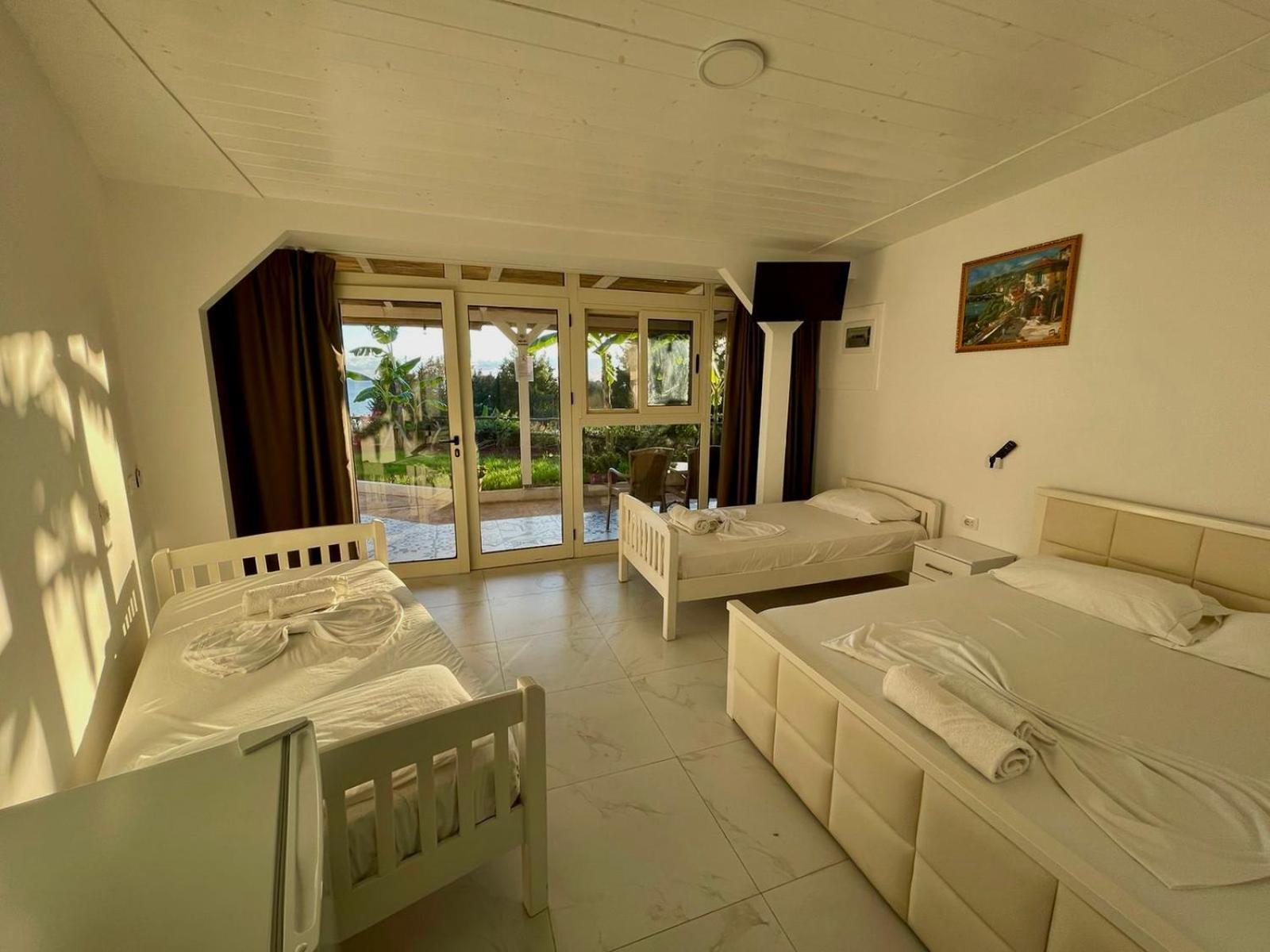 Essos Villas เดอร์มี ภายนอก รูปภาพ