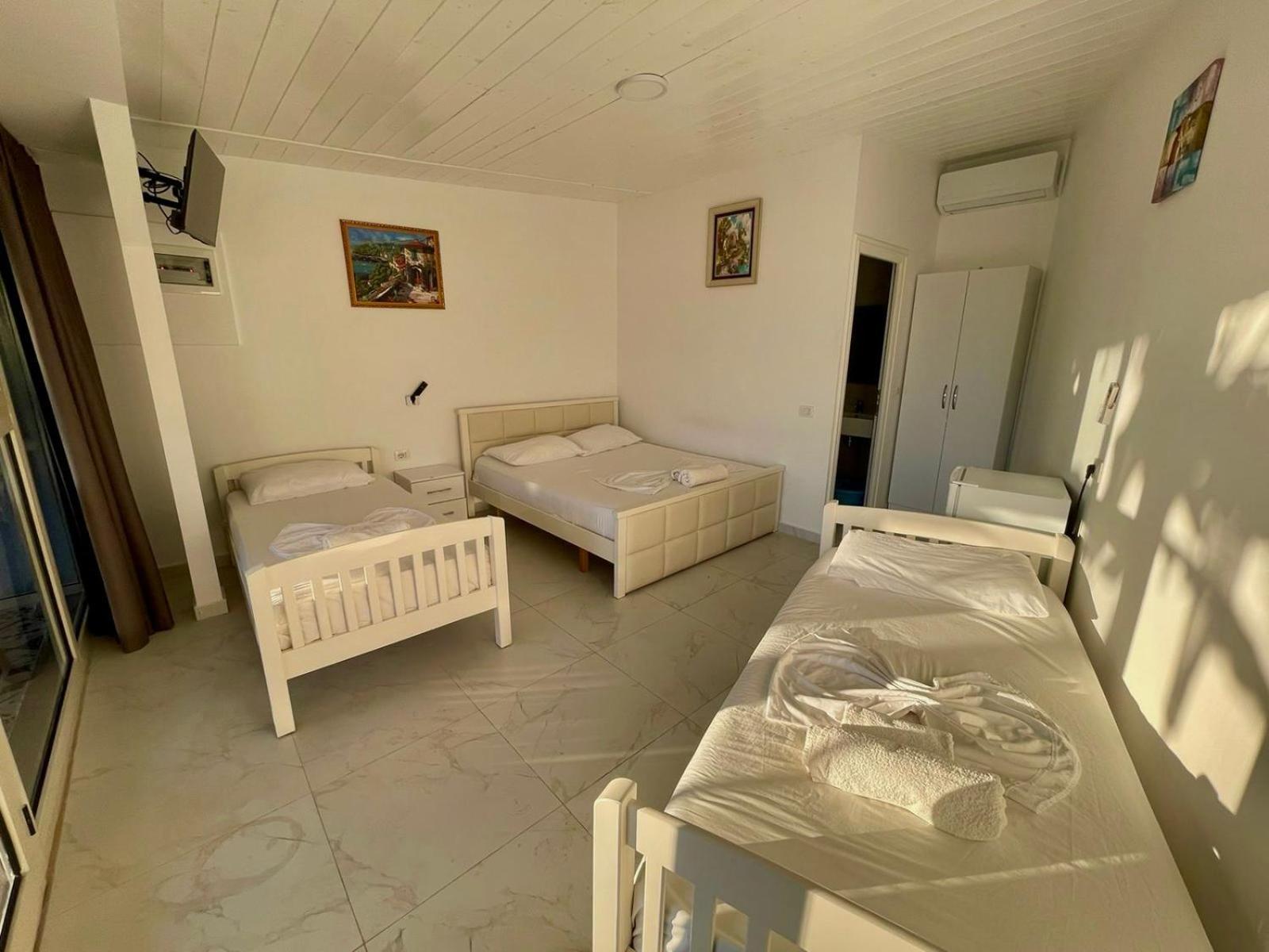 Essos Villas เดอร์มี ภายนอก รูปภาพ
