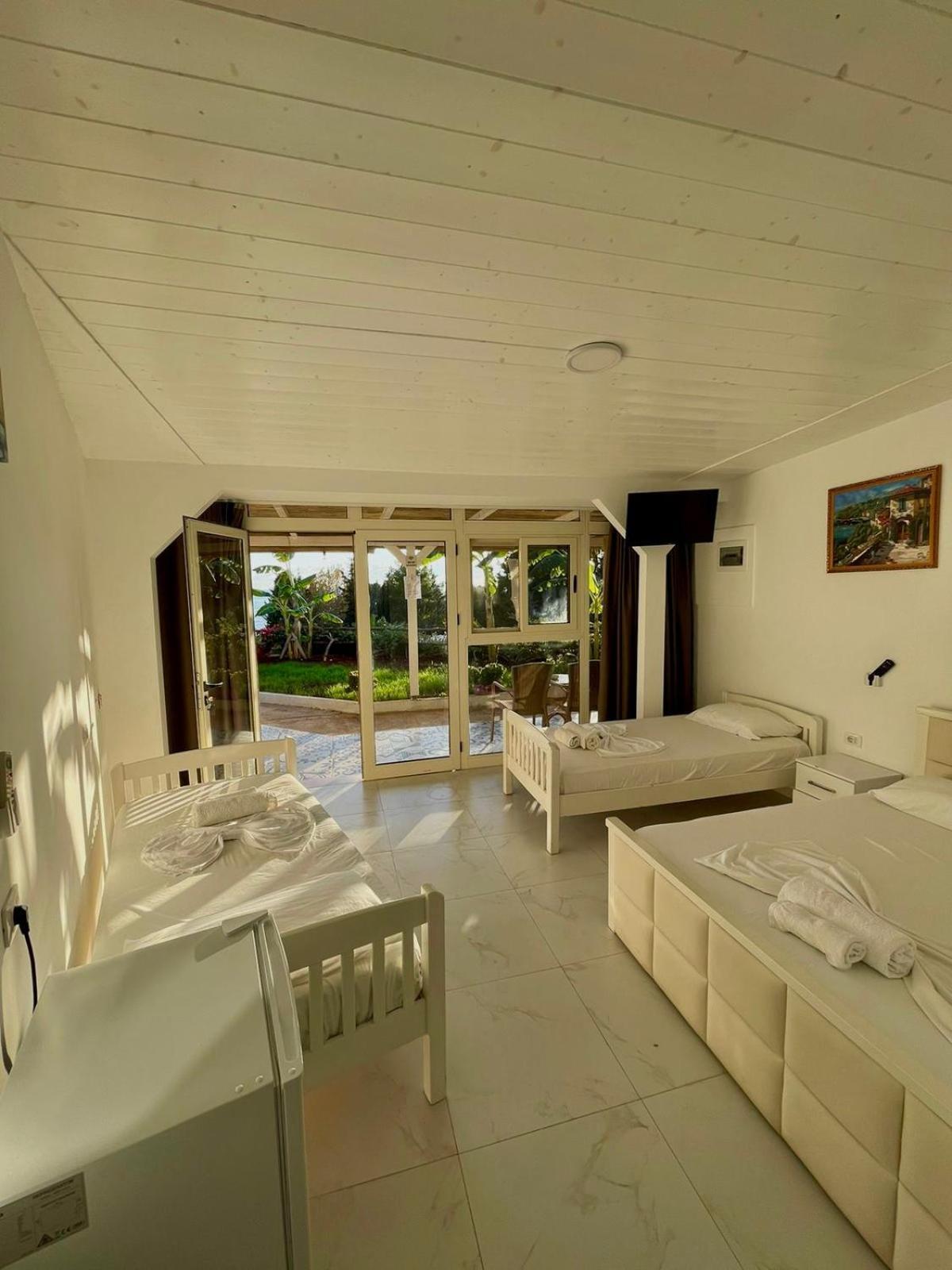 Essos Villas เดอร์มี ภายนอก รูปภาพ