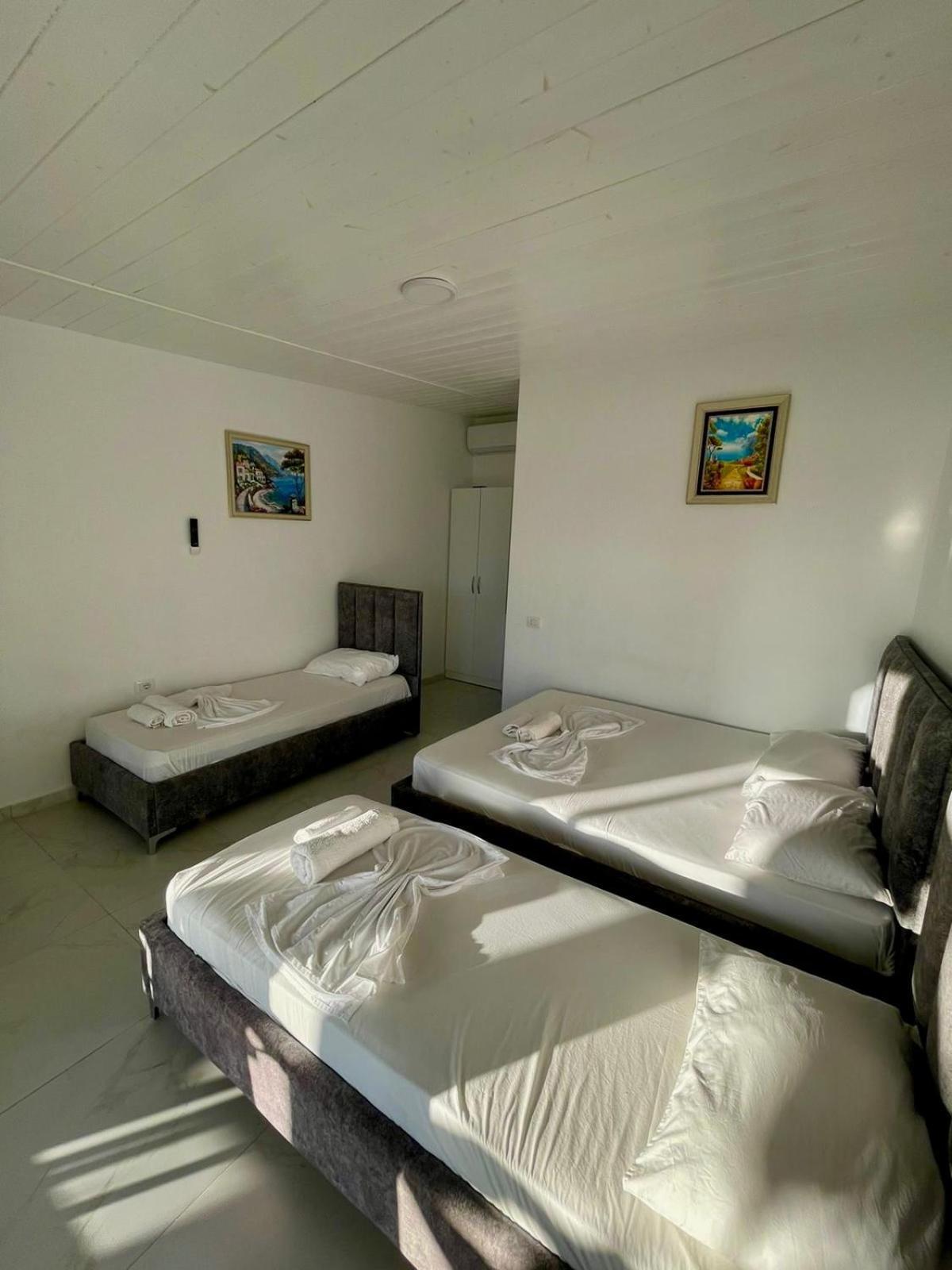 Essos Villas เดอร์มี ภายนอก รูปภาพ