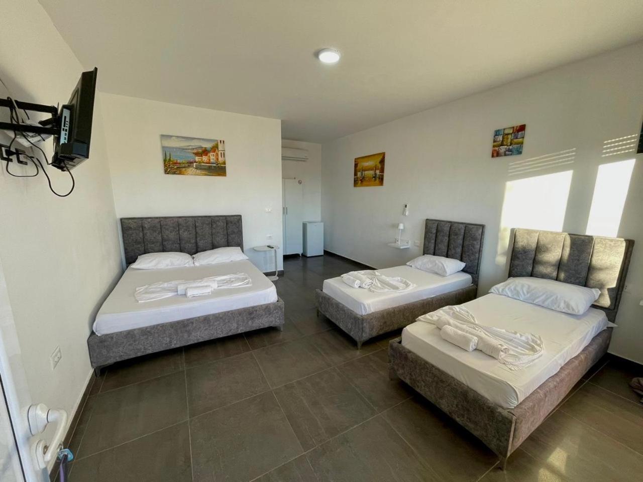 Essos Villas เดอร์มี ภายนอก รูปภาพ